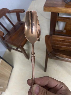 স্টেইনলেস স্টীল ফর্ক এবং চামচ টাইটানিয়াম নাইট্রাইড পিভিডি ভ্যাকুয়াম লেপ মেশিন