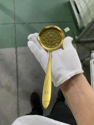 পিভিডি গোল্ড লেপিং মেশিন টাইটানিয়াম লেপিং মেশিন ধাতু দস্তা খাদ বোতাম ভ্যাকুয়াম লেপ সরঞ্জাম