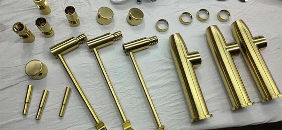 স্ক্র্যাচ-প্রতিরোধী কোটিং, স্থিতিশীল উৎপাদন ব্যবস্থা এবং ফুল অটো কন্ট্রোল সহ ফসেট হ্যান্ডেল পিভিডি ভ্যাকুয়াম কোটিং মেশিন