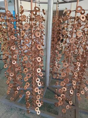 উচ্চ কাঠিন্য পরিধান-প্রতিরোধী আবরণ এবং সম্পূর্ণ স্বয়ংক্রিয় নিয়ন্ত্রণ সহ ছোট হার্ডওয়্যার পিভিডি ভ্যাকুয়াম কোটিং মেশিন